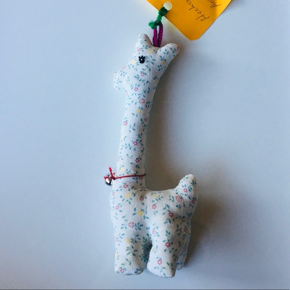 One handmade giraffe 🦒 keychain ornament - Picture 3 of 4